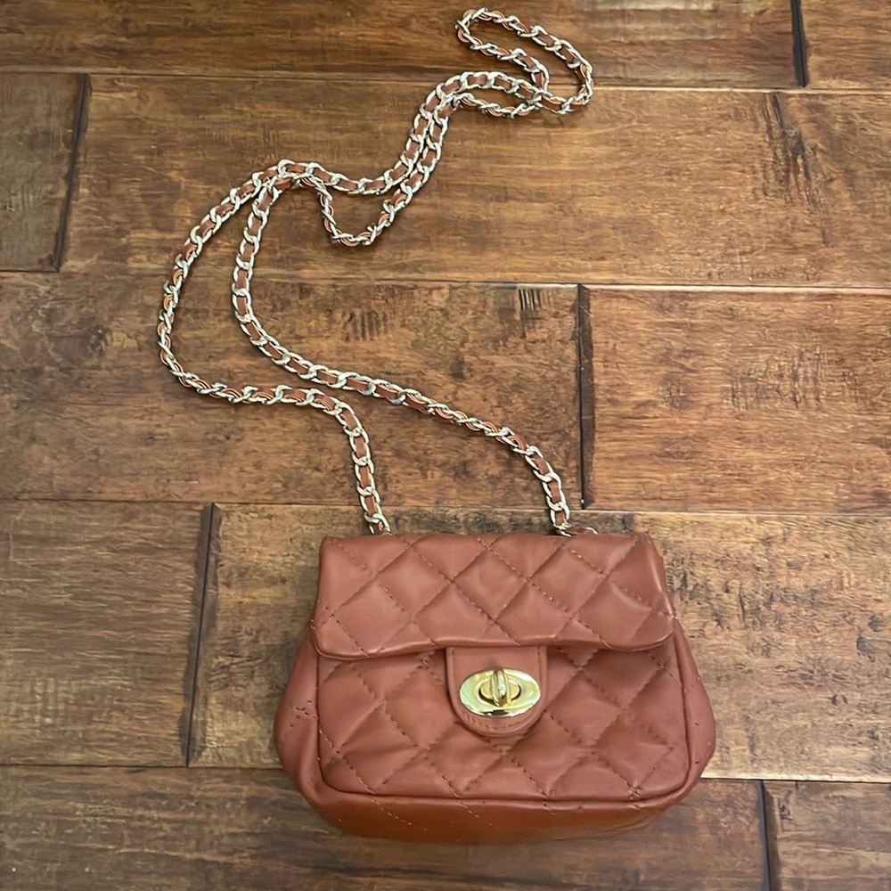 Brown quilted min bag